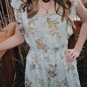 Floral Dress. Women’s size small. Brand: Mind
